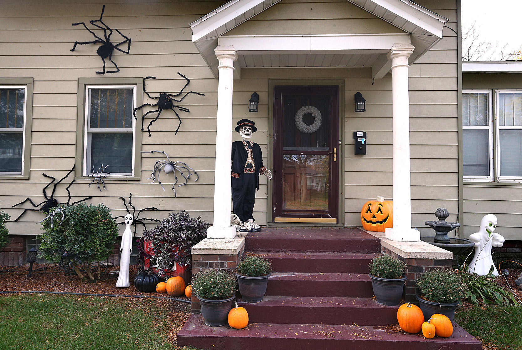 802 S. 16th St.